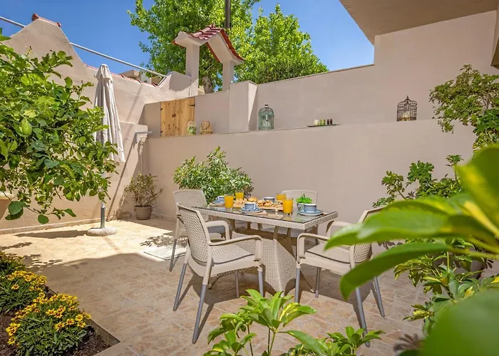 Panormos Luxury House Apartmán *